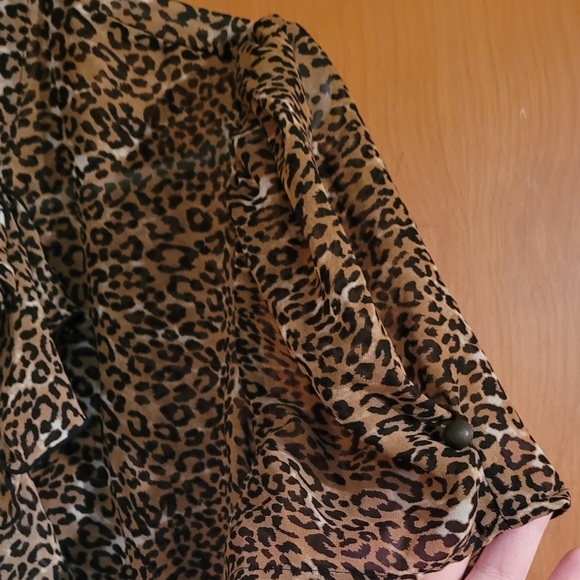 Worthington Leopard M Blouse - Picture 3 of 5